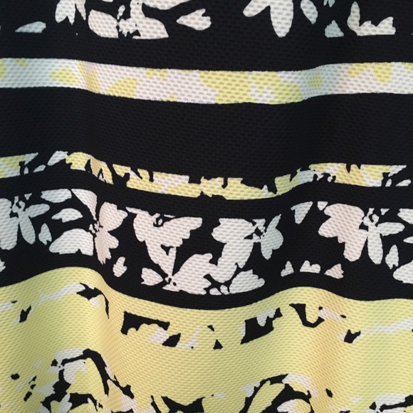 Floral Pattern Pencil Skirt - Picture 2 of 5